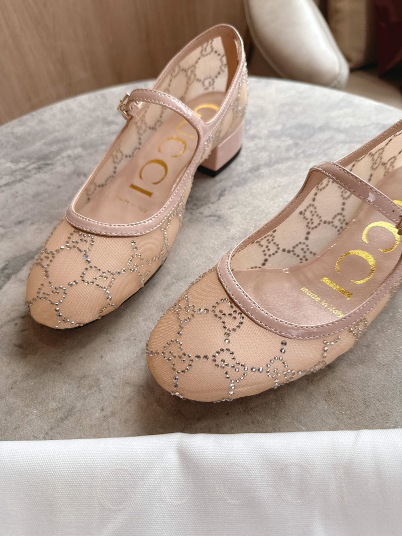 Gvc*1 flat shoes